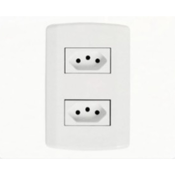 Tomada modular dupla 2P+T 20A Pluzi c/ placa branca Pluzie